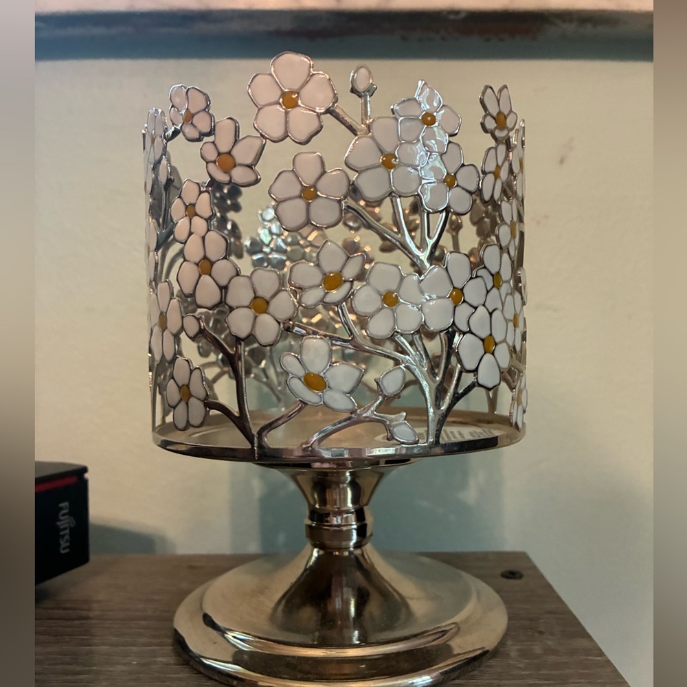 Bath and Body Works- candle holder